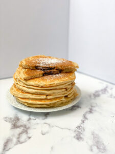 Pancake Proteici con Cuore al Cioccolato